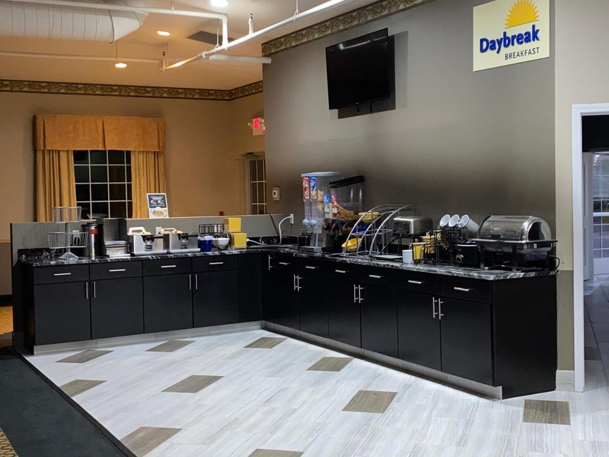 Days Inn By Wyndham Pentwater Exteriér fotografie